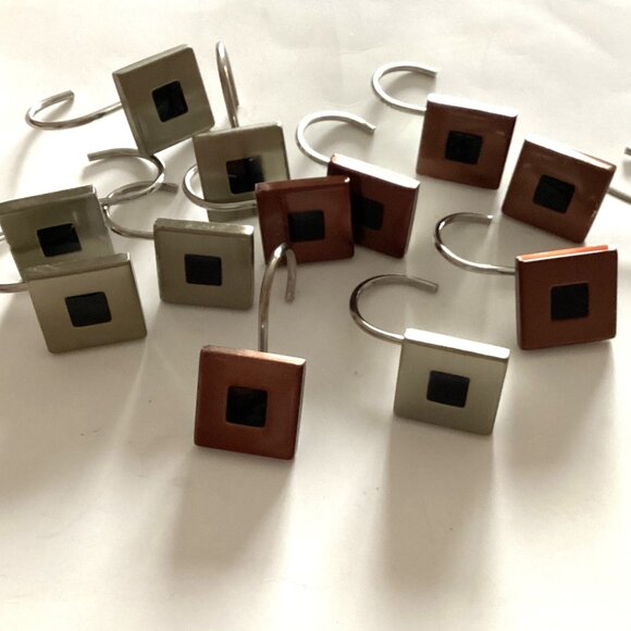 Square Shower Curtain Hooks Set 0f 12 Bathroom - Picture 1 of 4